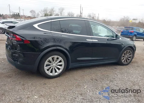 2017 Tesla Model X 100D/75D/90D из США, поврежденный, VIN 5YJXCDE26HF053631